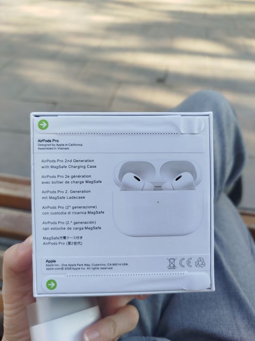 Наушники Apple AirPods Pro 2nd generation with Wireless MagSafe Chargi