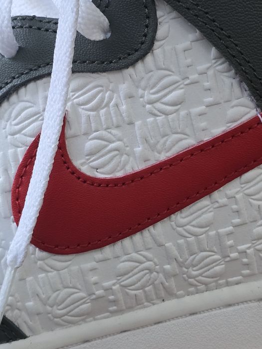 Nike Dunk High Retro