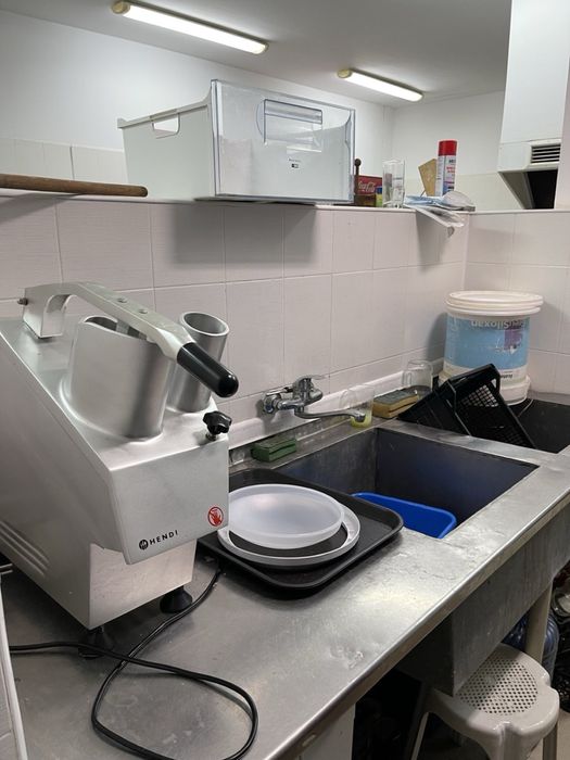 Дава се под наем Заведение в с. Лозенец, Област Бургас - 450 кв.м за 7650 € - Снимка #13