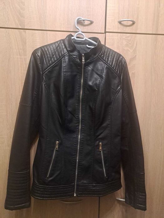 Дамско кожено яке