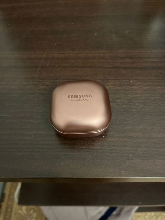 Samsung galaxy Buds live бронзовый