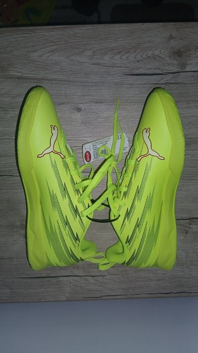 Puma ultra 6 play jr , sală
