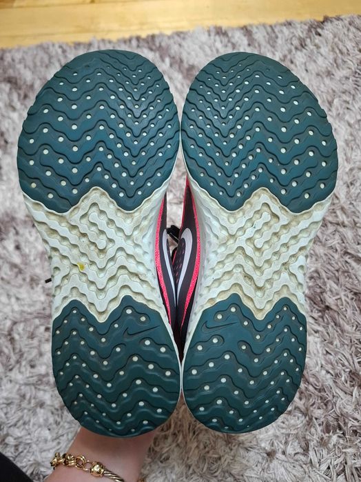 Маратонки найк/nike