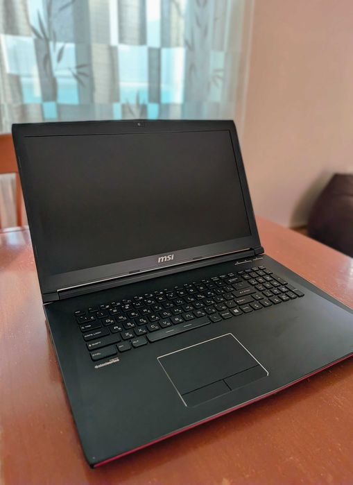 Ноутбук MSI GP72 6QF Leopard Pro (17 дюймов)