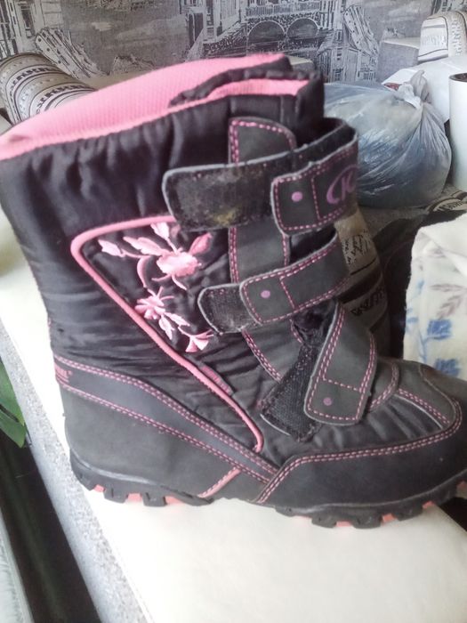 Продам обувь детскую