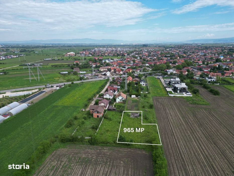 Teren intravilan Sanpetru- 800 m de Street Mall , 3km de Coresi