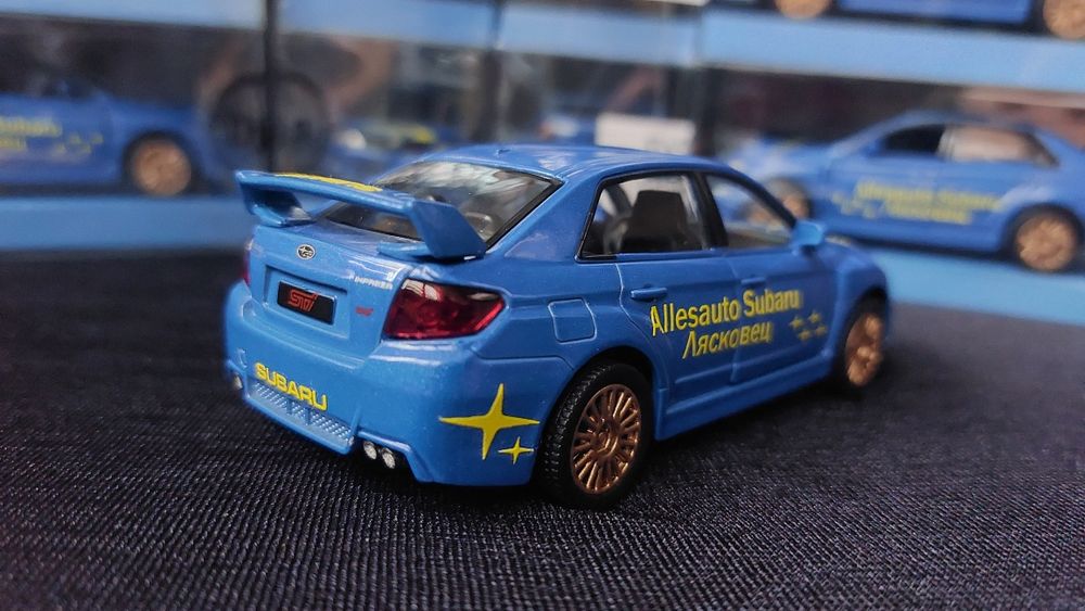 Метална количка Subaru Impreza 1:36 Безплатна Доставка