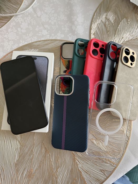 Продам Айфон 15 pro max