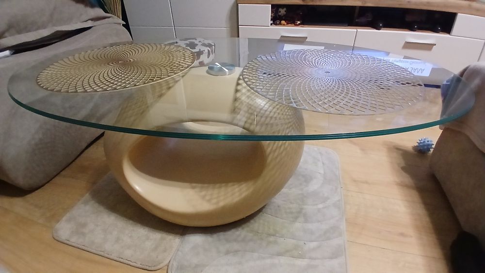 Стъклена маса холна маса