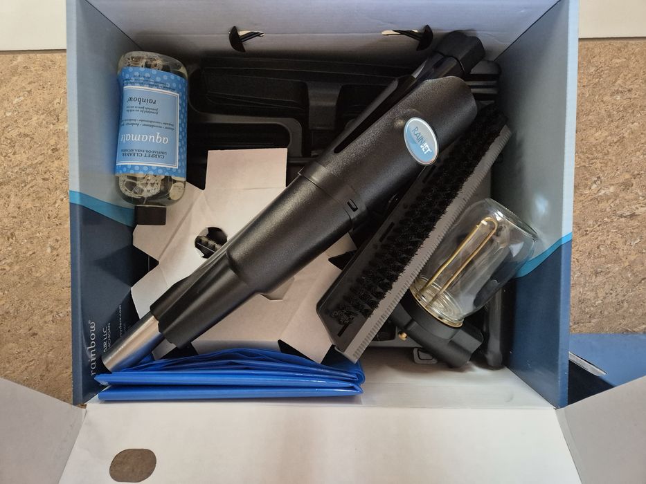 Продавам прахосмукачка Рейнбоу, използвана е 3 пъти.