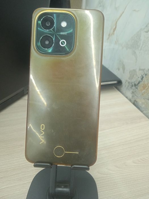 Продам телефон Vivo Y 28
