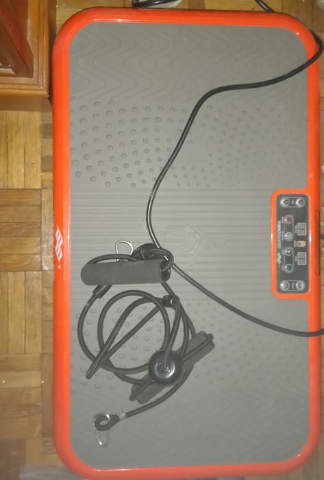 De vânzare vibromasaj shaper..aparat  pt. FITNES