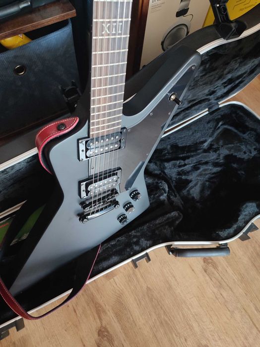 EPIPHONE Goth 58 Explorer chitara electrica, negru mat, cutie SKB