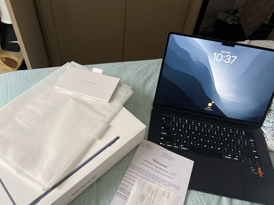 Macbook Air 15 16/512 GB M4