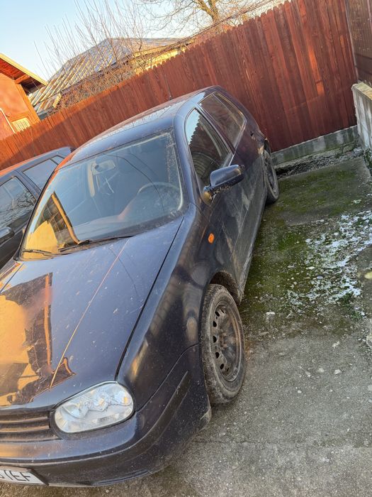 Piese Golf IV 1.4 16v sau vand intreg