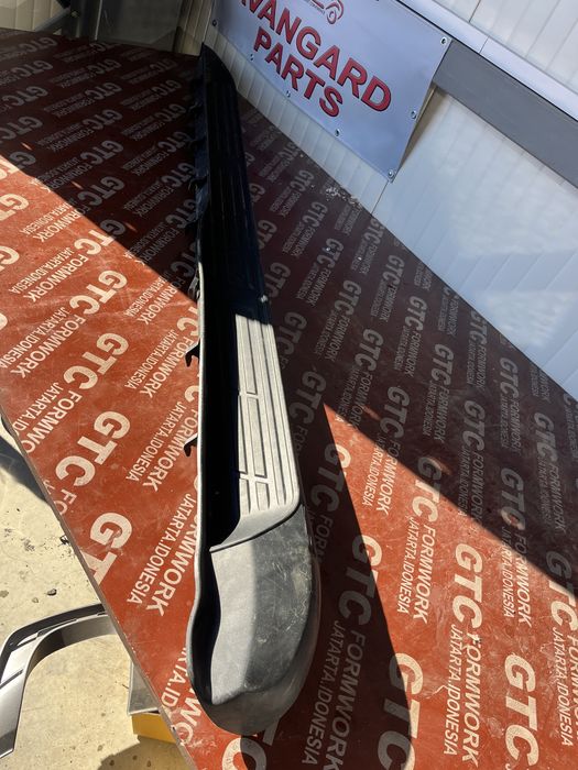 Праг Toyota Hilux