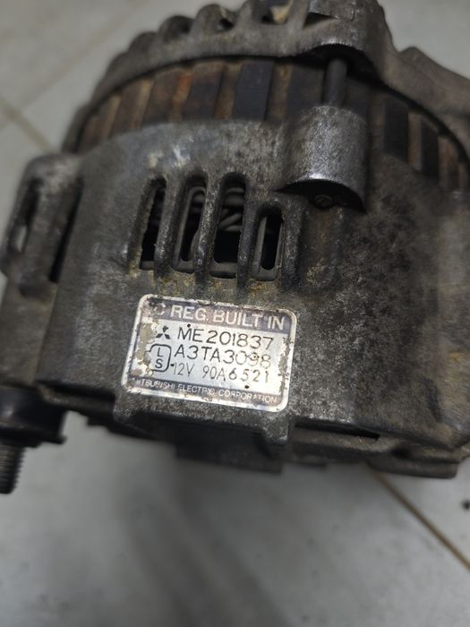 Генератор Дэлика Mitsubishi Delica