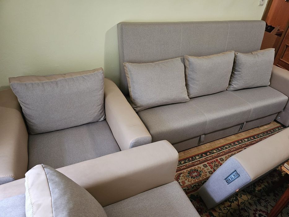 Set canapea extensibila cu fotolii