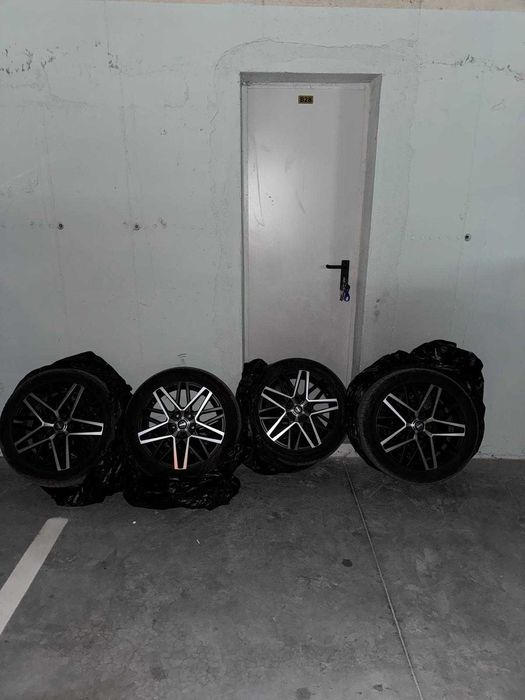 Джанти Momo 17” с летни гуми Goodyear Eagle F1 ASYMM 6