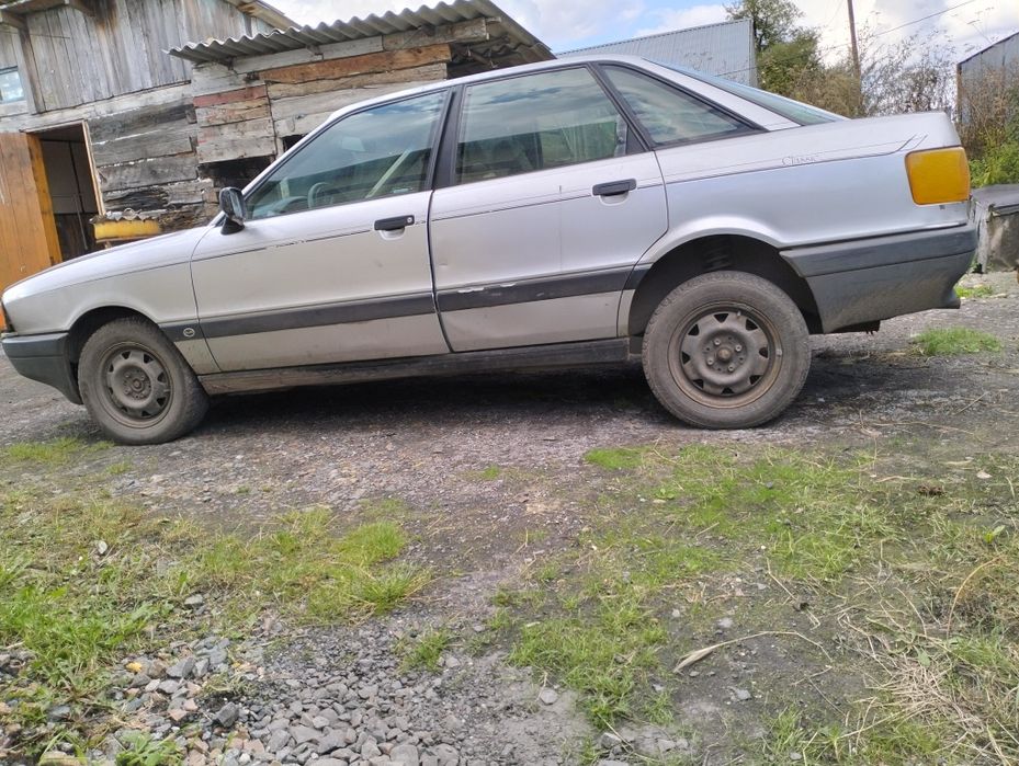Продам машину Ауди 80
