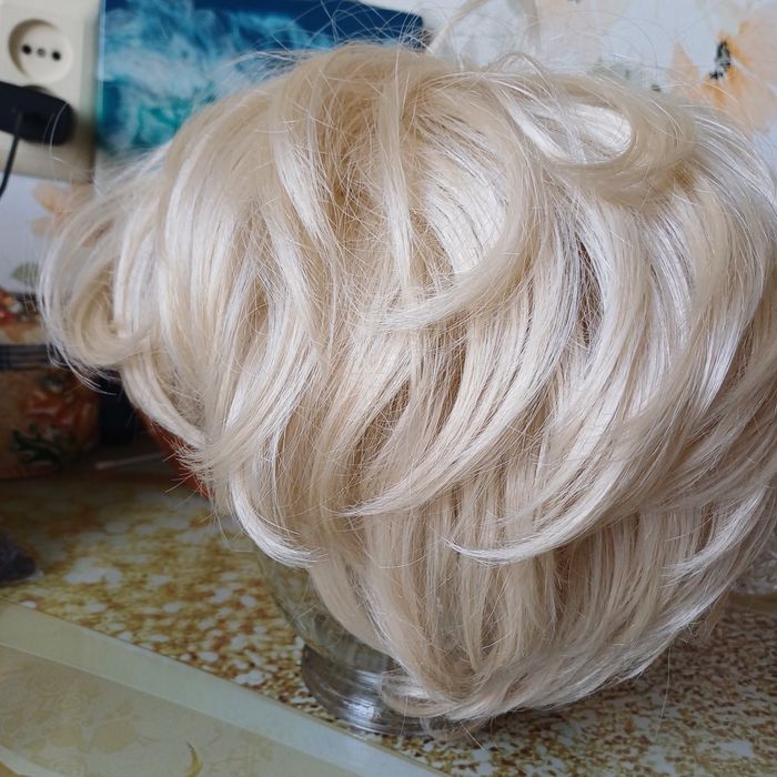 Продам парик за 4000 тенге