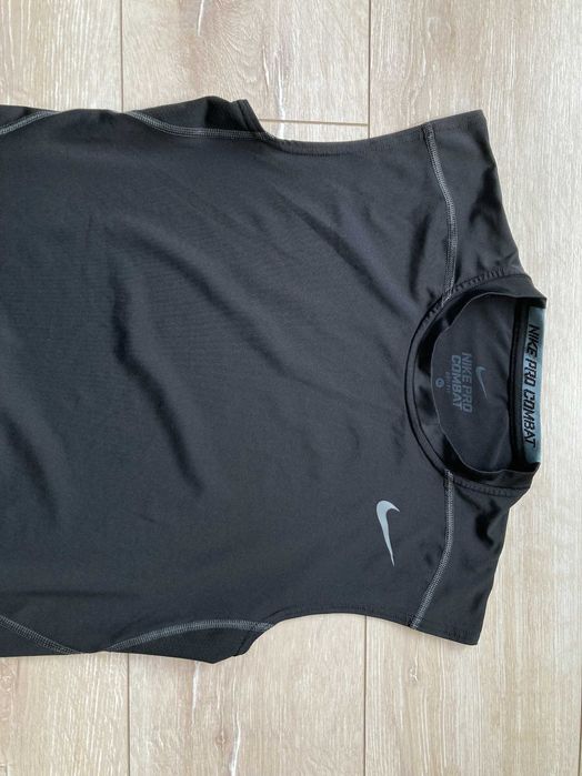 Найк Nike Pro Combat Compression Dri Fit тениска без ръкави потник XL