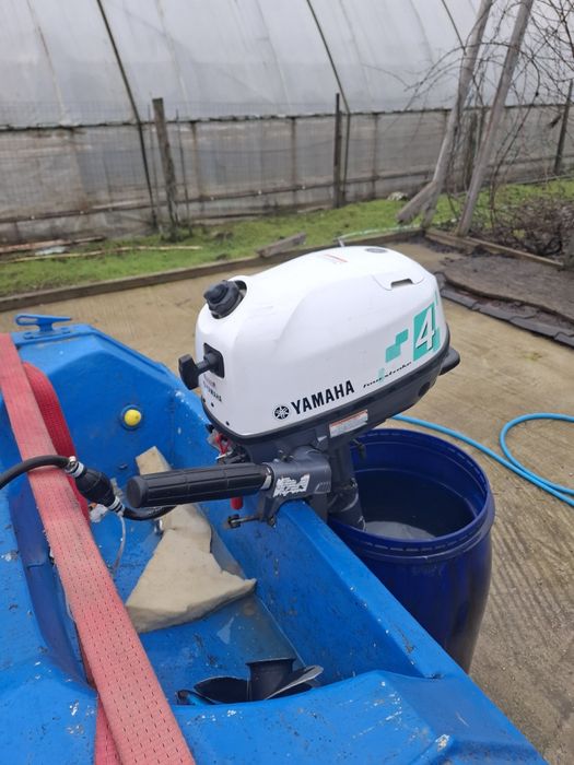 Motor yamaha 6 cp 4 timpi