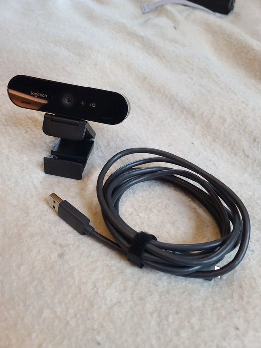 Cameră web Logitech Brio 4K ideală pentru conferințe și videochat