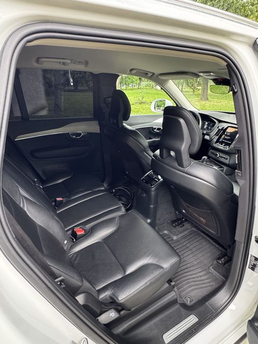 VOLVO XC90 2020 — imagine 3