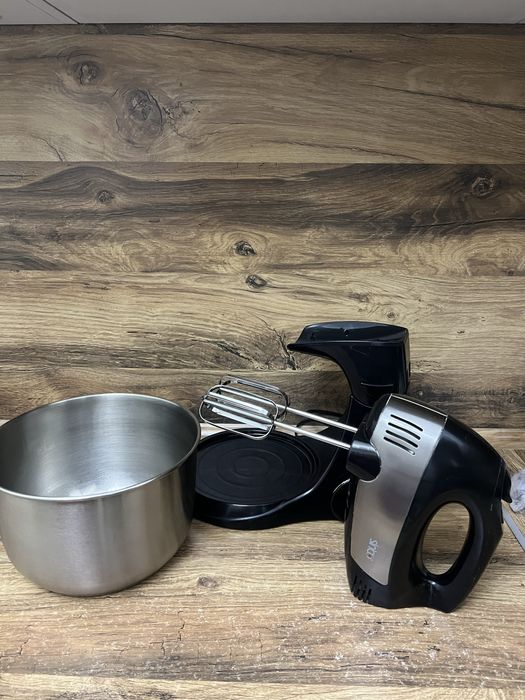 Продам миксер 15000 тенге.