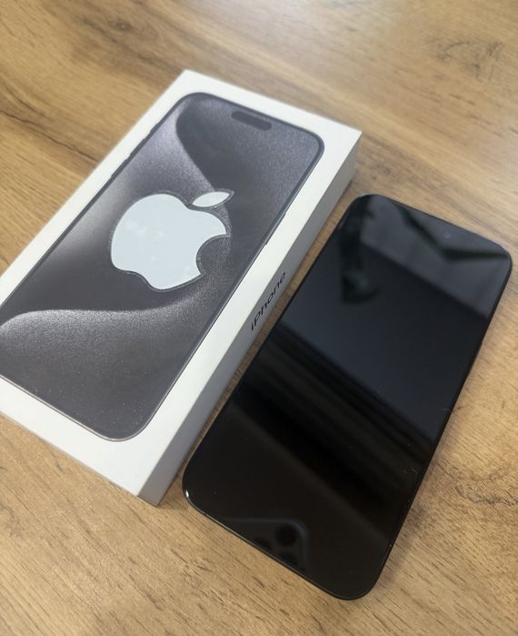 Продам iPhone 15 pro max 256 gb