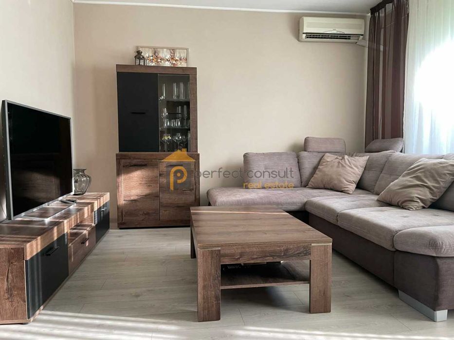 Тристаен апартамент в Гагарин