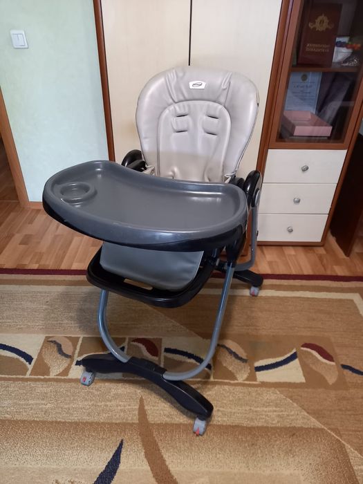 Продам стульчик для кормления