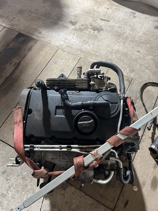 Dezmembrez Motor passat b6 BKP