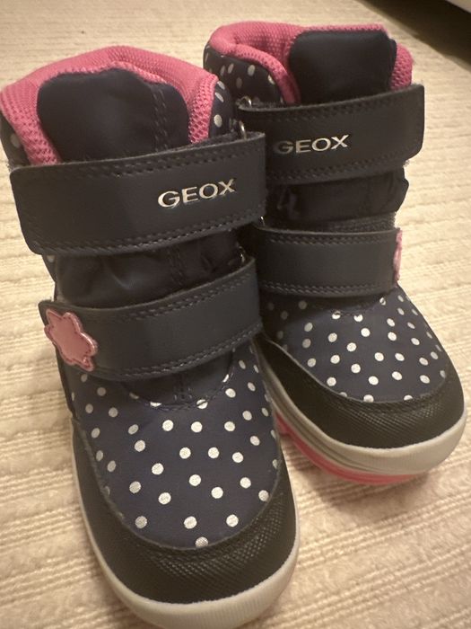 Ghete Geox si Salomon 27