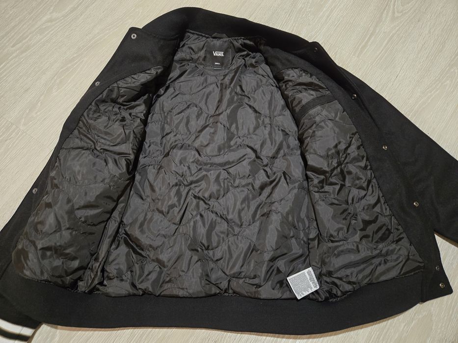 Jacheta barbati bomber Vans off the Wall  S