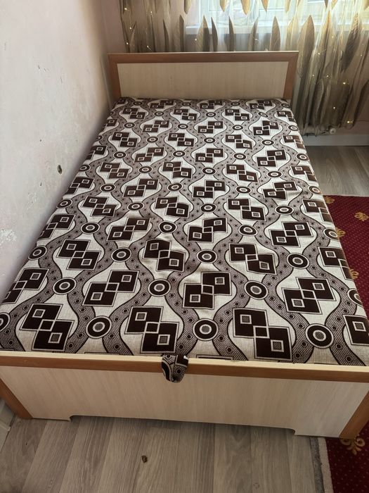 Кровать полуторка