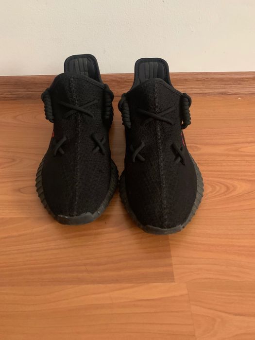 Yeezy 350 V2 "Black Red"