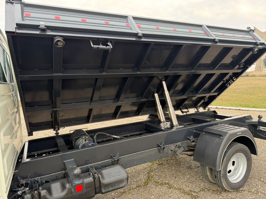 Iveco Daily 35C15 - 3.0 - 150 cai Bena basculabila pe 3 parti - 2013