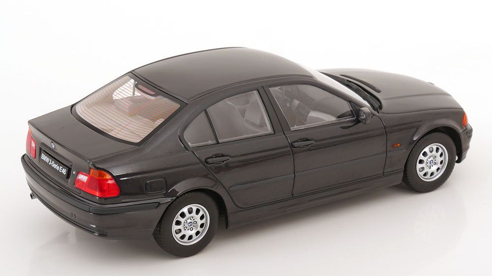 Macheta auto BMW Seria 3  E46  1999 negru 1:18 KK-Scale