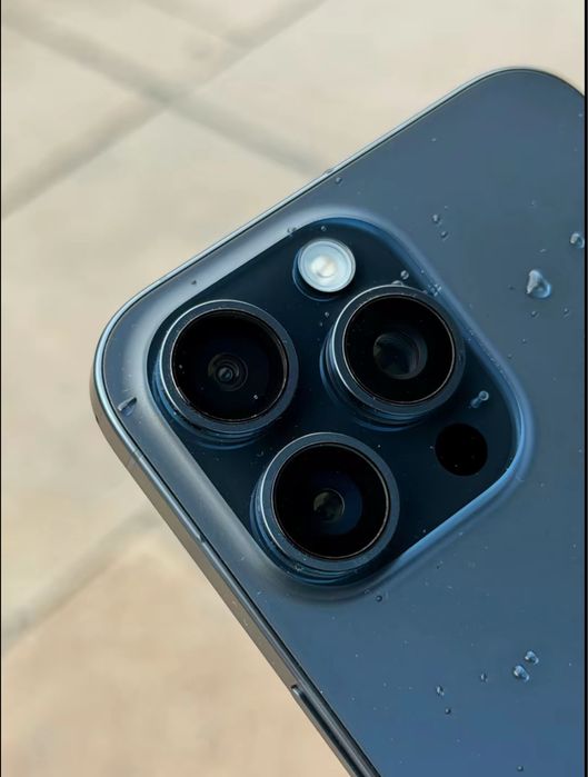 iPhone 15про макс