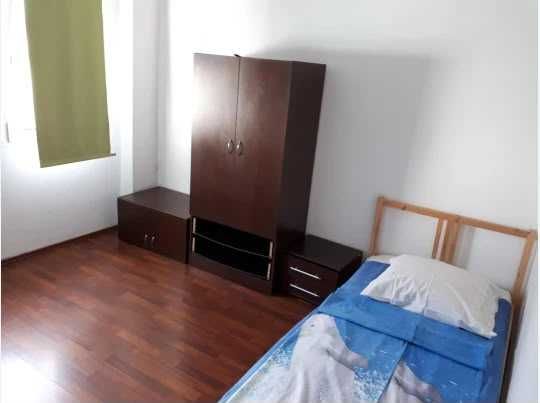 Vand apartament 4 camere