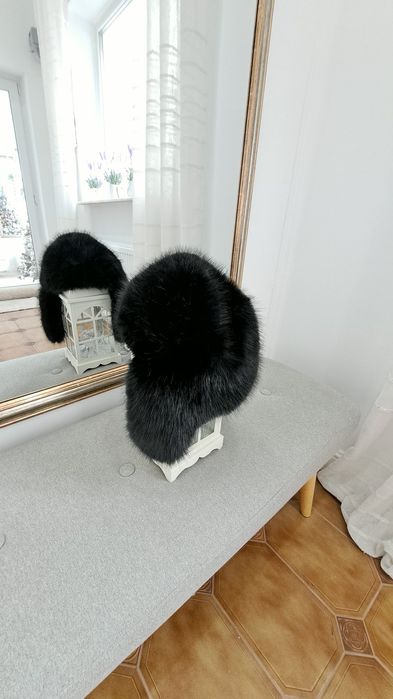 Caciula ' Blana ' Stilul Rusesc cu urechi