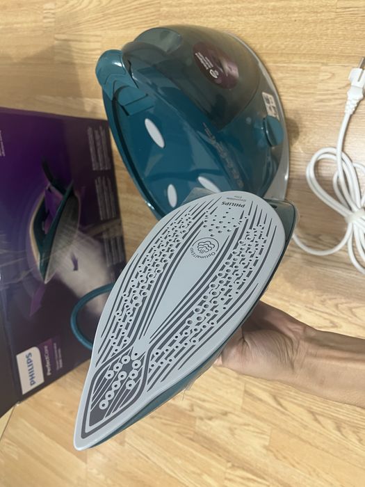 Продам утюг-парогенератор PHILIPS PerfectCare 7000