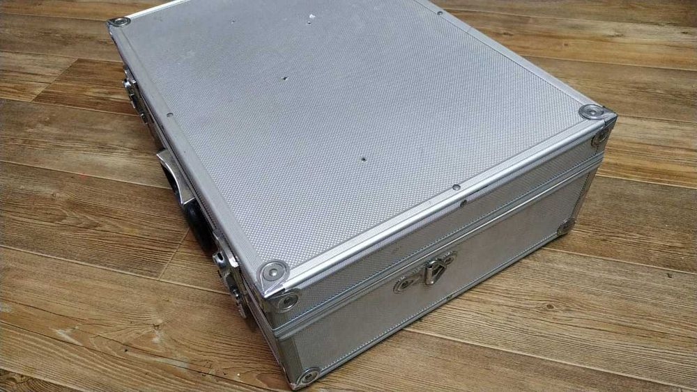 Кейс алюминиевый ящик чемодан