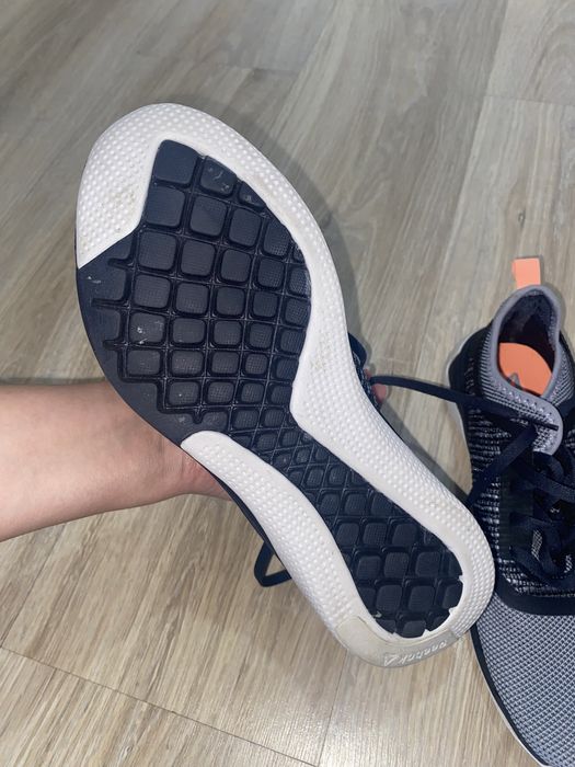 кроссовки Reebok