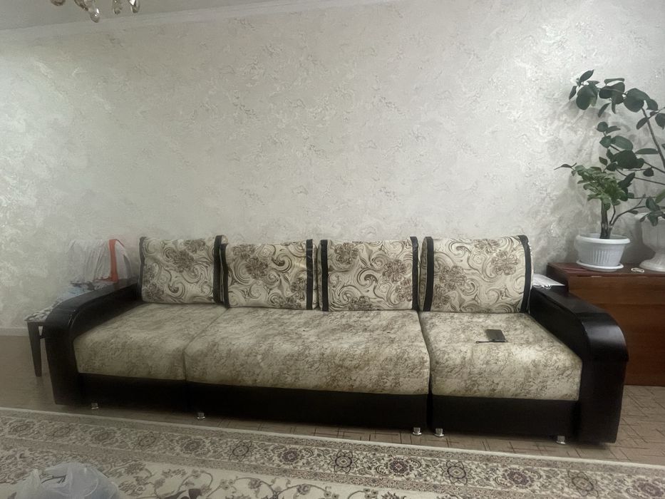 Продам диван б/у