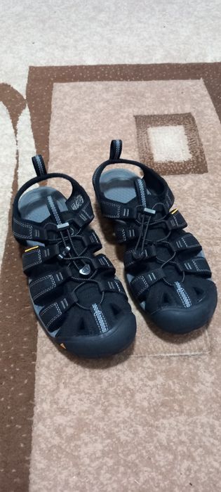 Sandale barbati Keen