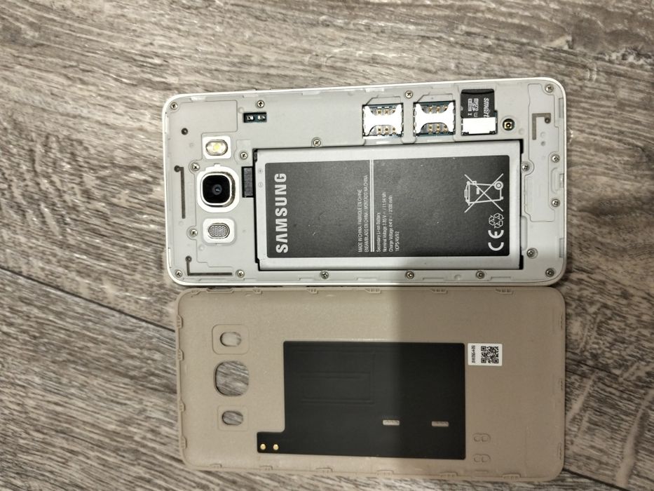 Продам Samsung galaxy J5