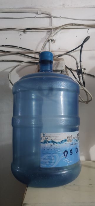 Бутыль 19 литров пластик